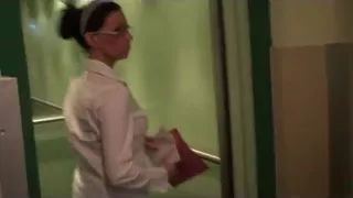 Geile Sau masturbiert mit Dildo