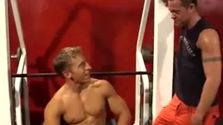 Liebe machen in der Turnhalle