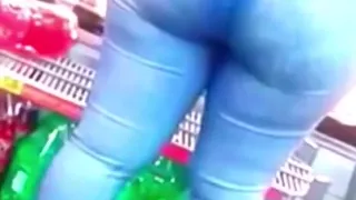 Incredible Ass At The Supermarket!!