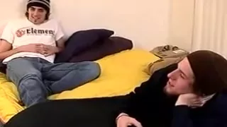 ihre Hüte aufbehalten