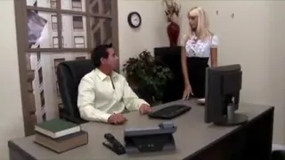 Blonde Girl Fucks Well Gets Rewarded By Big Facial