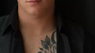 Gay, Honenie, Vojenský, Sólo