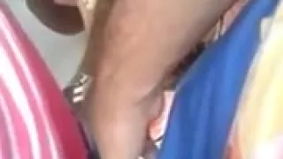 amigo encoxando y tocando culos (2)