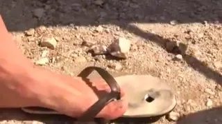 Sissy schwuler Twink hat Bareback-Sex mit einem geilen Kerl