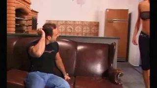 Latina Shemale Schönheit anal penetriert