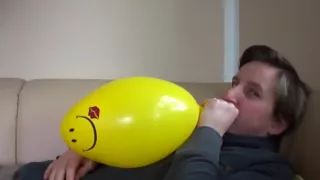 B2p 16 balloon - q16 smile and kiss