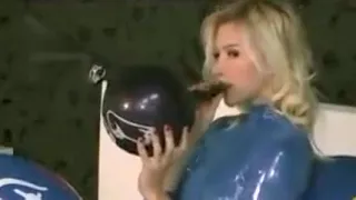 Rabbit balloon ride to pop