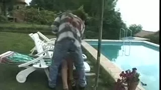 Erfahrene nuttige Shemale bevorzugt haarige Schwänze