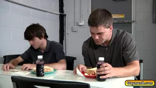 Fafanje, Geji, šola