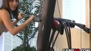 Morena Praticando Esporte Pelada