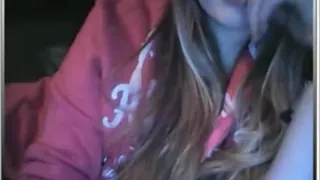 Hottie Girlfriend Shows Her Boobs on Cam