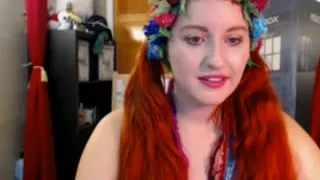 kayleepond showing off her body