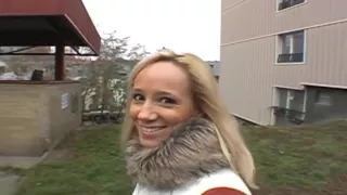 Mind-blowing outdoor blowjob