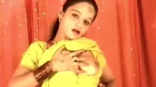 Busty Indian bhabi plays with her tits and slit