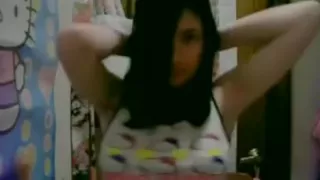 Strip cam with dark-haired babe