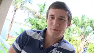 Hottie takes cock in her mouth