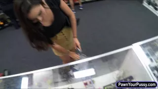 Coed flashes tits and fucked with the pawnkeeper for money