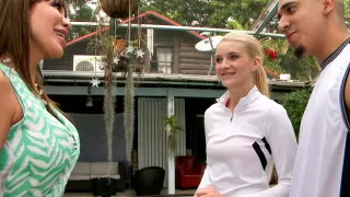 Hot MILF & her niece double up on a dick