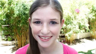 Cute amateur handjob outdoors