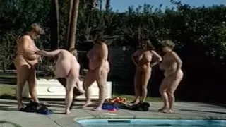 Riesige Titten Bbws Workout und Schwimmen