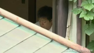 Mature Japanese chick enjoys mutual oral pleasuring