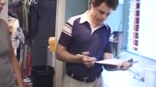 Granny wishes to pay the 2 repairmen