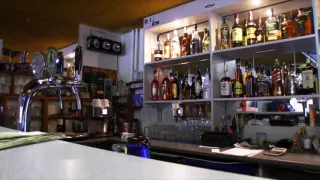 Bartender Lenka pussy pounded for money