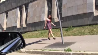 College cutie drilled in the car