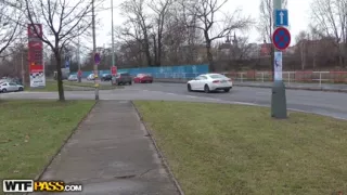 Half-bare emo-hotty shocks everybody with her look