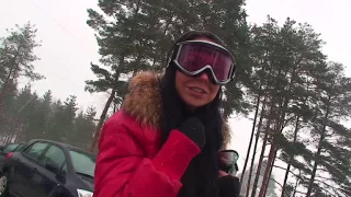 Pair tries outlandish blow job outdoors