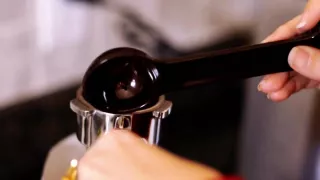 Super cute redhead does blowjob in a professional way