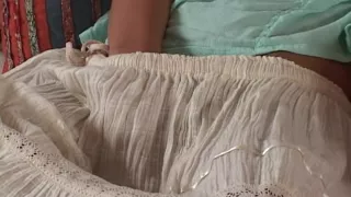 Little Mutt Video: Nikki Nine - Hippie Girl