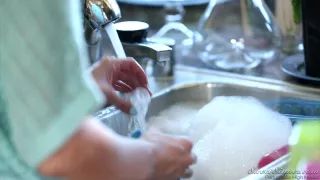 Smoking hot brunette babysitter licked silly