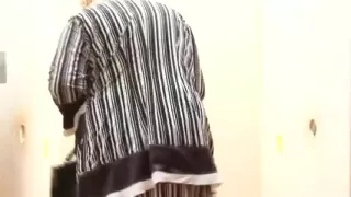 Blonde Bbw-Oma nimmt bbc auf Toilette