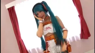 Vocaloid Cosplay - Miku Hatsune