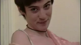 Vintage clip of hot tramp toying her slit