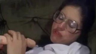 Sex-Toy reminds her of 1st Boyfriend