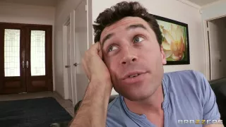 Brazzers - HAWT redhead Syren De Mer bonks her son's ally