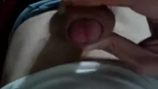 Closeup gay wank video with cumming