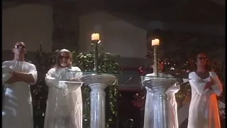 Hot hottie can't live without to blow knobs & group-sex em