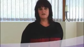 Kelly binds boy-friend with rope and teases