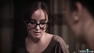 Dominantes Luder gibt Arschsexunterricht