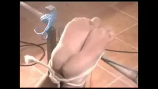 Geile gefesselte Füsse