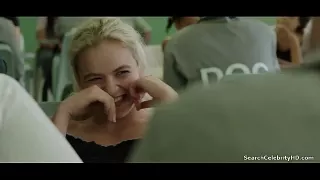 Superheißes Mädchen in scharfen Sexszenen