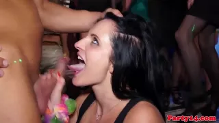 Geile Party wird zur Sexparty