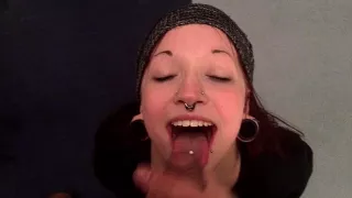 JezziCat genießt Blowjob