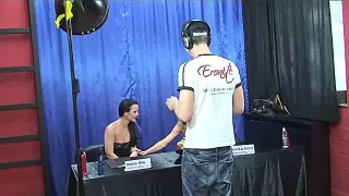 Heiße Lesben hinter den Kulissen