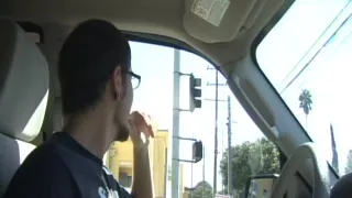 Kleine Milf mit Sperma beschmutzt