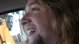 Sperma auf dem Bauch der Blondine