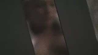 Vollbusige Blondine heimlich beim Masturbieren beobachtet